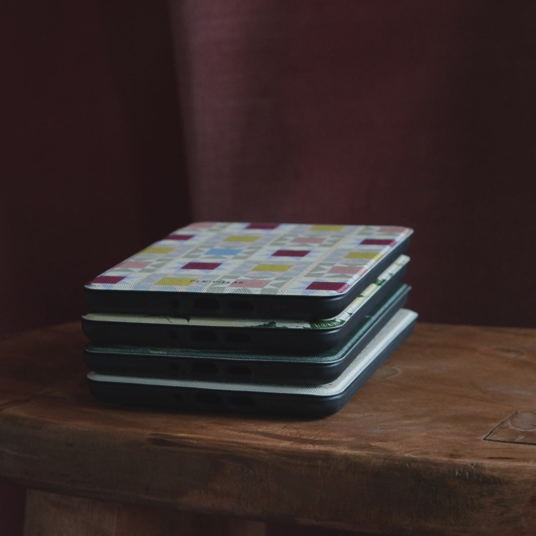 Load video: January Birth Month Kindle Case